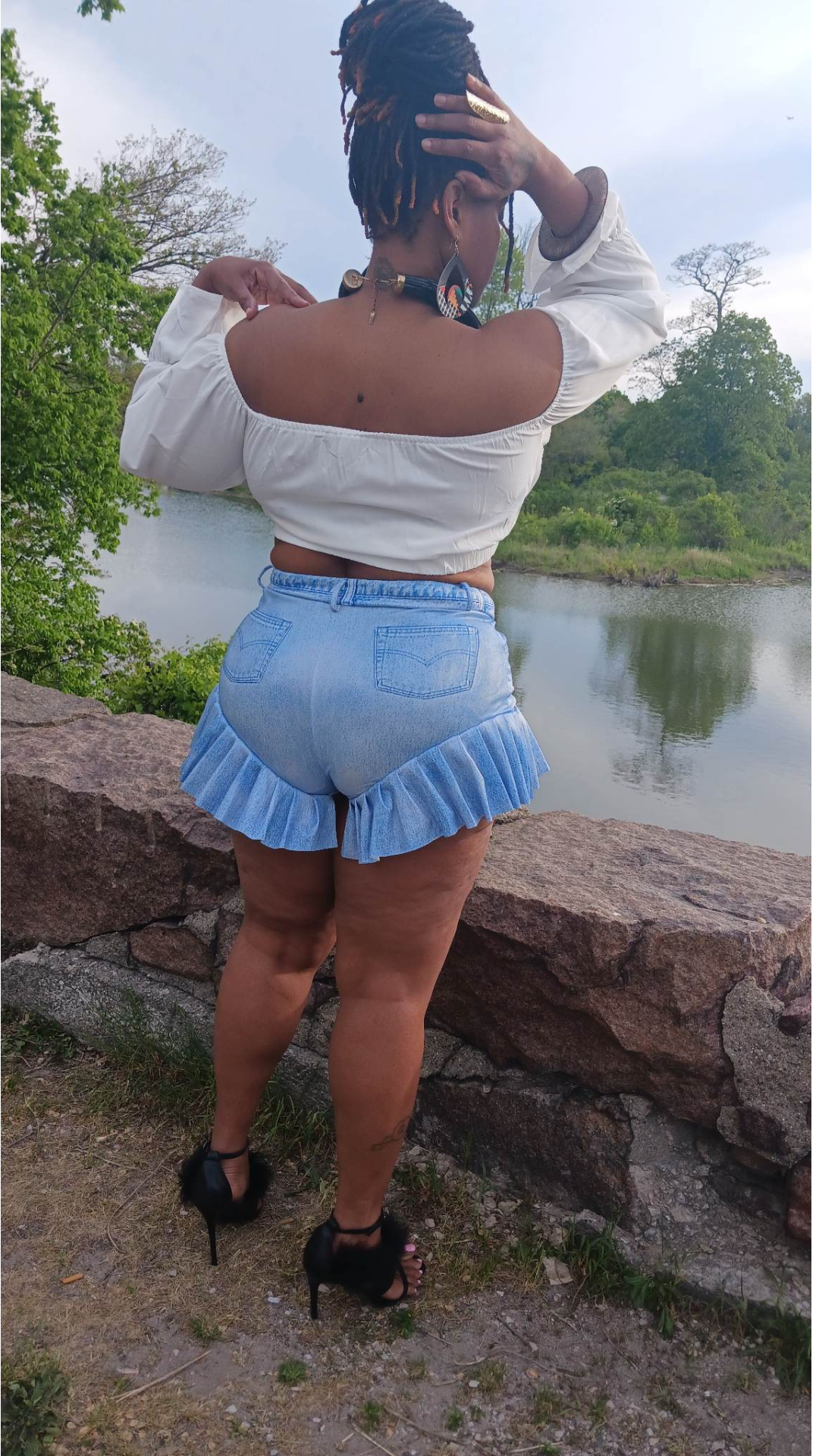 Material Girl Ruffle Short